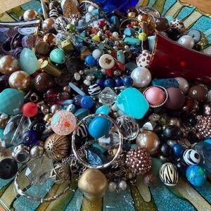 Assorted Beads and Charms Bead Soup 🥣 6 oz Medium Bag